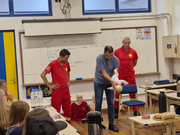 Participantes aprenderam várias técnicas de salvamentos e primeiros socorros Participantes aprenderam várias técnicas de salvamentos e primeiros socorros