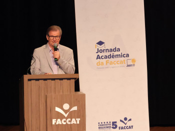 Professor Delmar Backes, diretor da Faccat