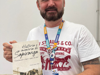 Professor Daniel Gevehr Professor Daniel Geverh