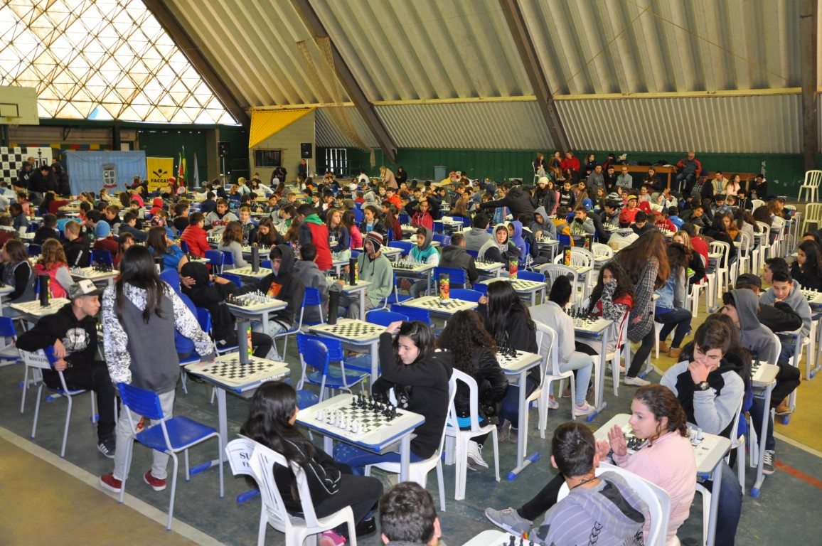 Campeonato de xadrez cativa estudantes da Emef Neusa Nunes Gonçalves –  Prefeitura de Vitória