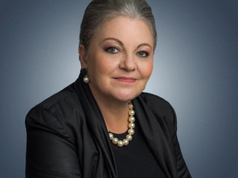 Dra. Angela Kirschner