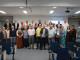 Autores junto com os amigos na noite de lançamento