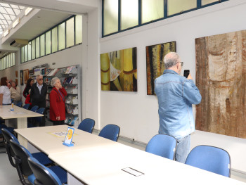 Primeira exposição da artista na Biblioteca ocorreu em outubro de 2023