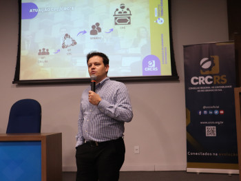Conselherio do CRC/RS Cristiano Dickel