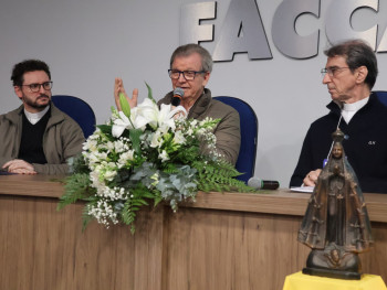 Abertura oficial