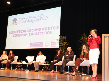 Secretária de Educação do RS, Raquel Teixeira
