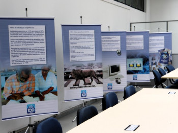 Exposição na Biblioteca da Faccat