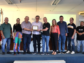 Delmar junto com os representantes dos municípios do Corede da região