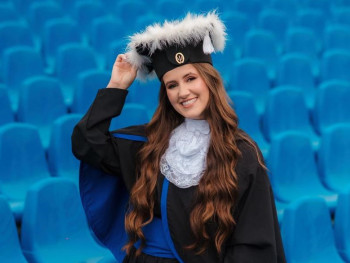 Formanda do curso de Psicologia ganha prêmio nacional Formanda do curso de Psicologia ganha prêmio nacional