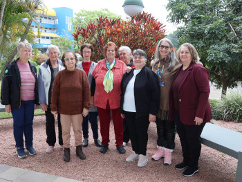 Parte do grupo do Coral