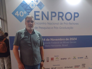 Dr. Roberto Morais